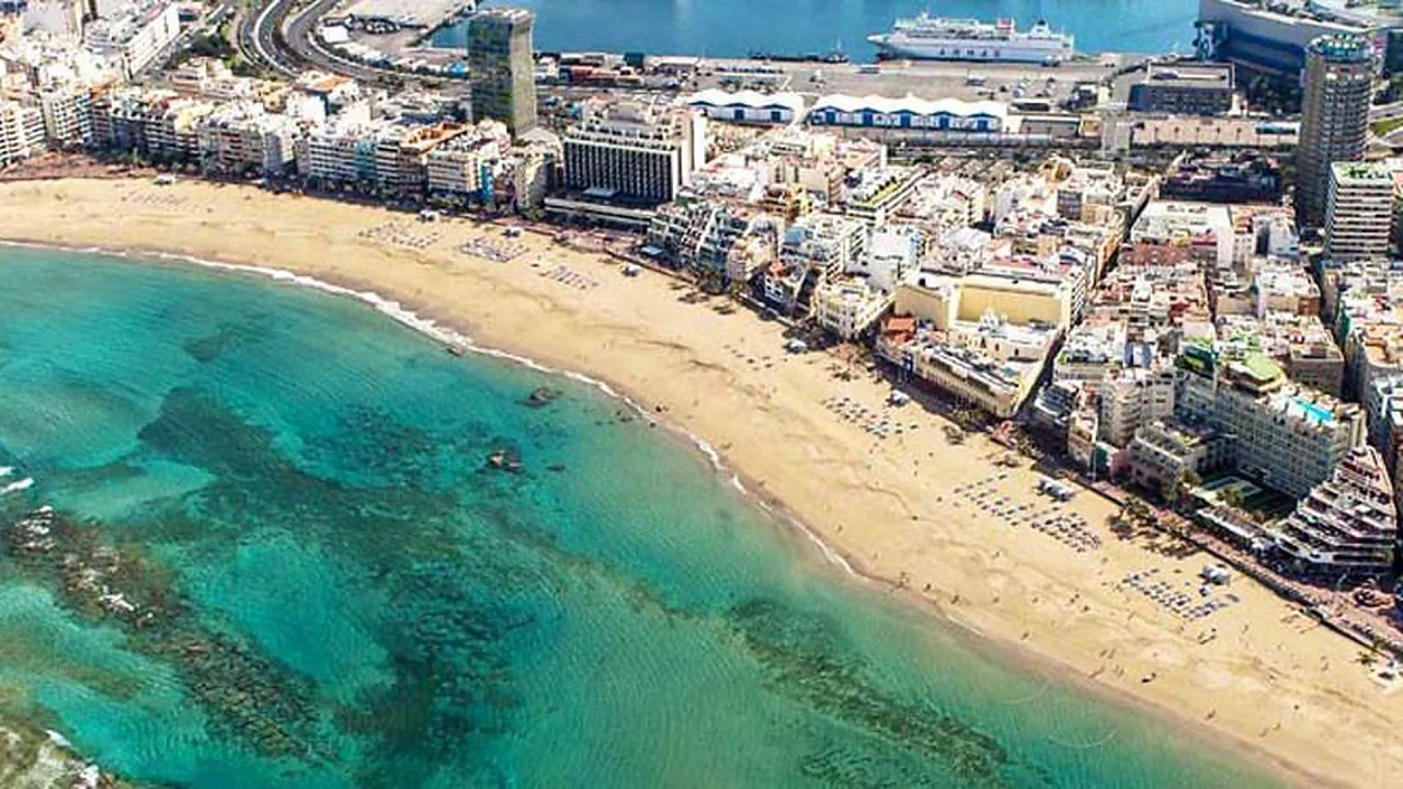 Las Palmas de Gran Canaria waterfront