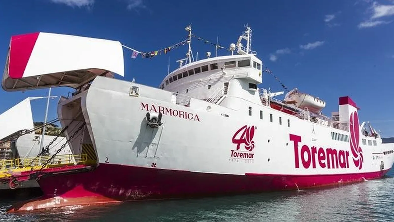 Toremar fast passenger service around Elba
