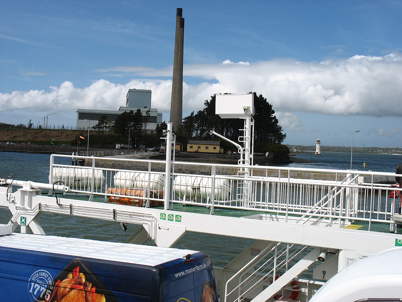 Nearing Tarbert Island Quay